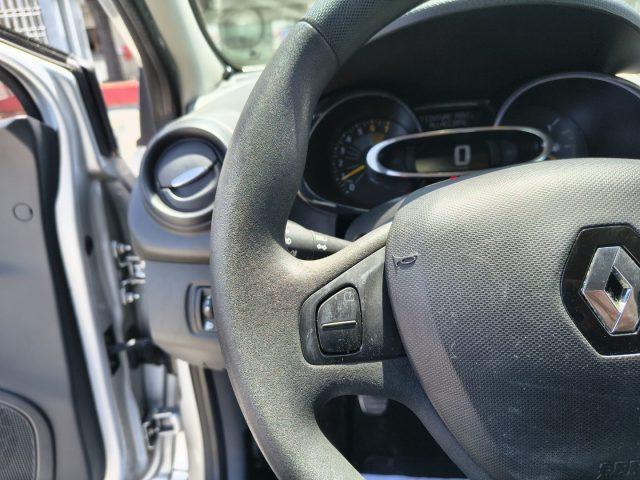 RENAULT Clio 1.2 75CV 5 porte Costume National