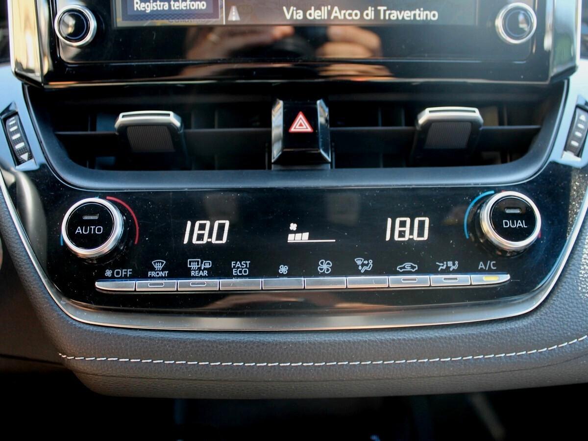 Toyota Corolla Touring Sports 1.8 Hybrid Business
