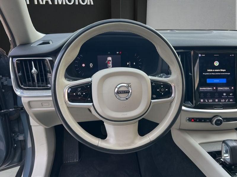Volvo V60 Cross Country B4 D AWD autom. PLUS