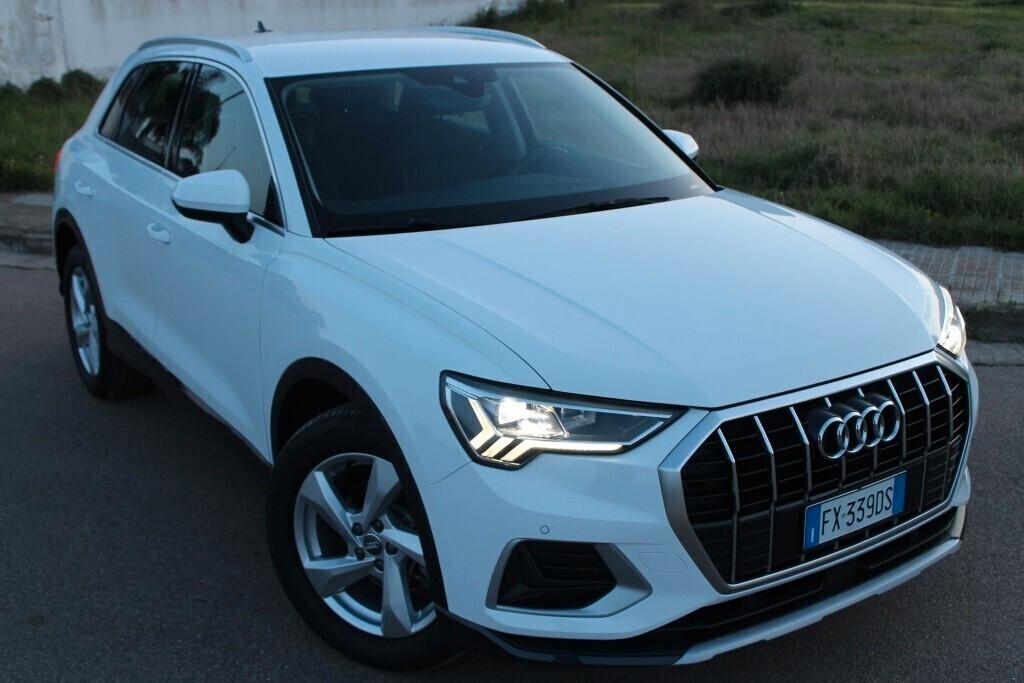 AUDI Q3 2.0 TDI aut. Advanced *Matrix