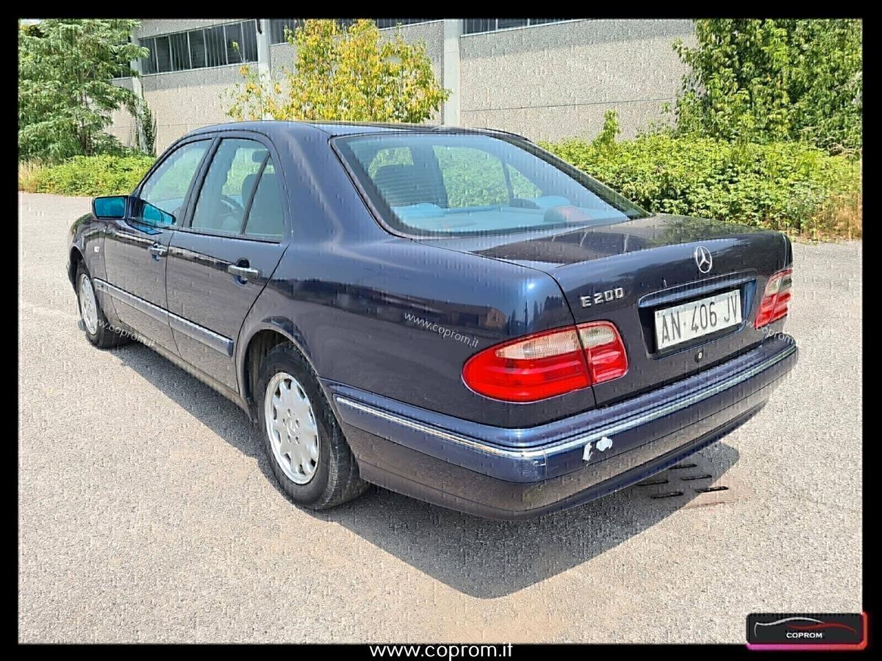 Mercedes-benz E 200 ELEGANCE - *UNICOPROPRIETARIO*