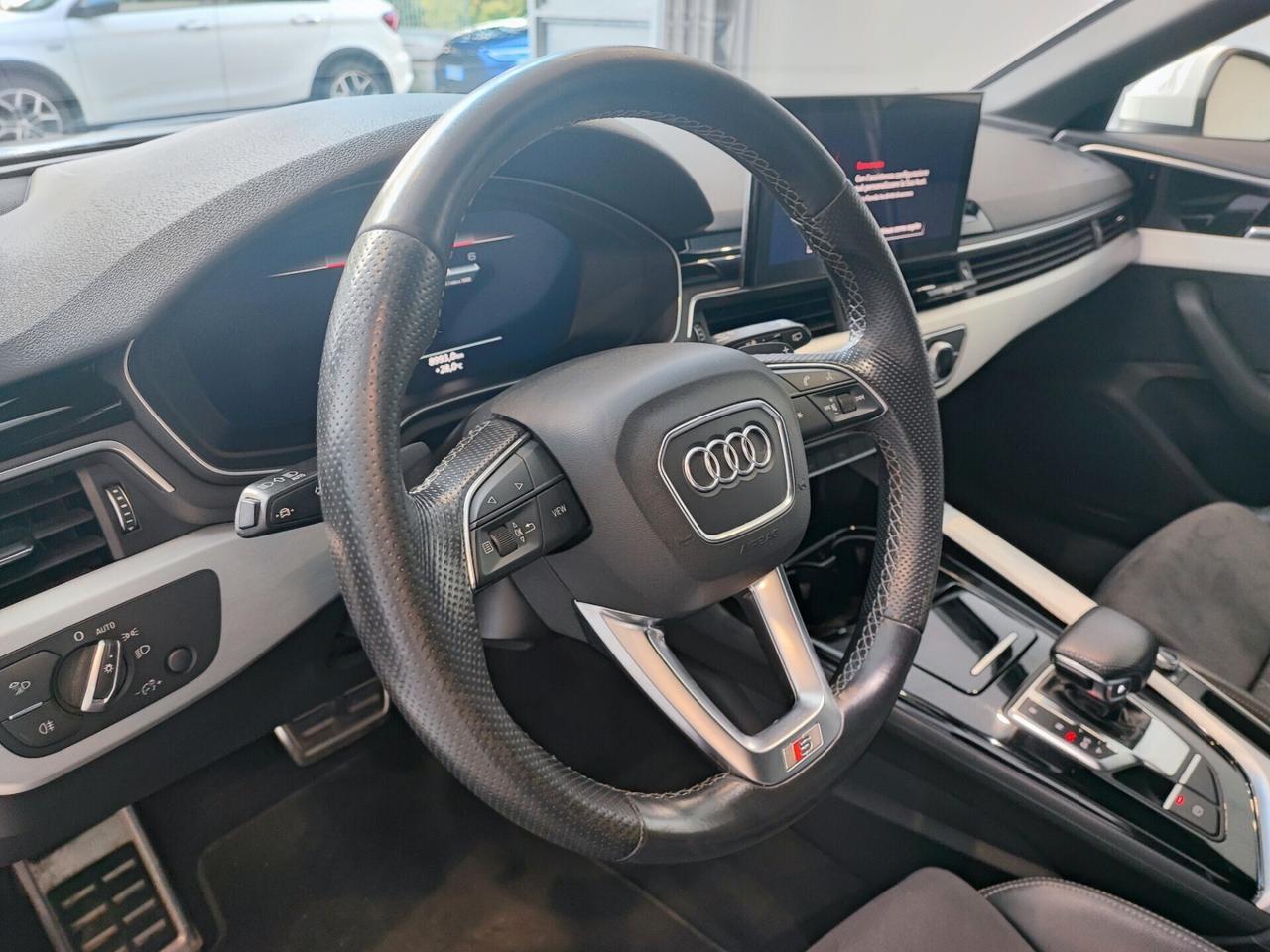Audi A4 35 TDI S tronic line edition