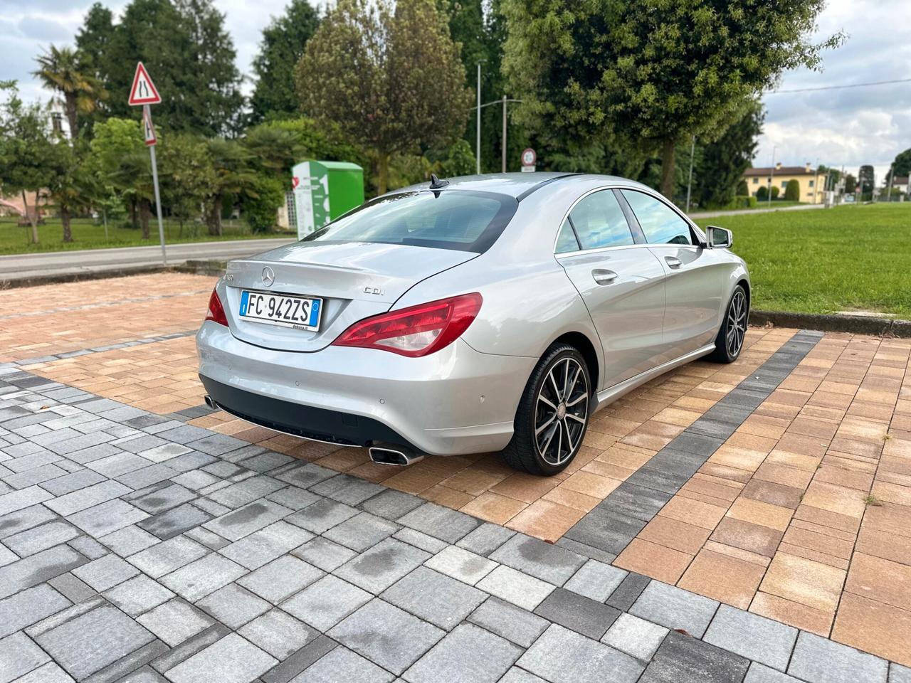Mercedes-benz CLA 180 d Automatic Premium NEOPATENTATI