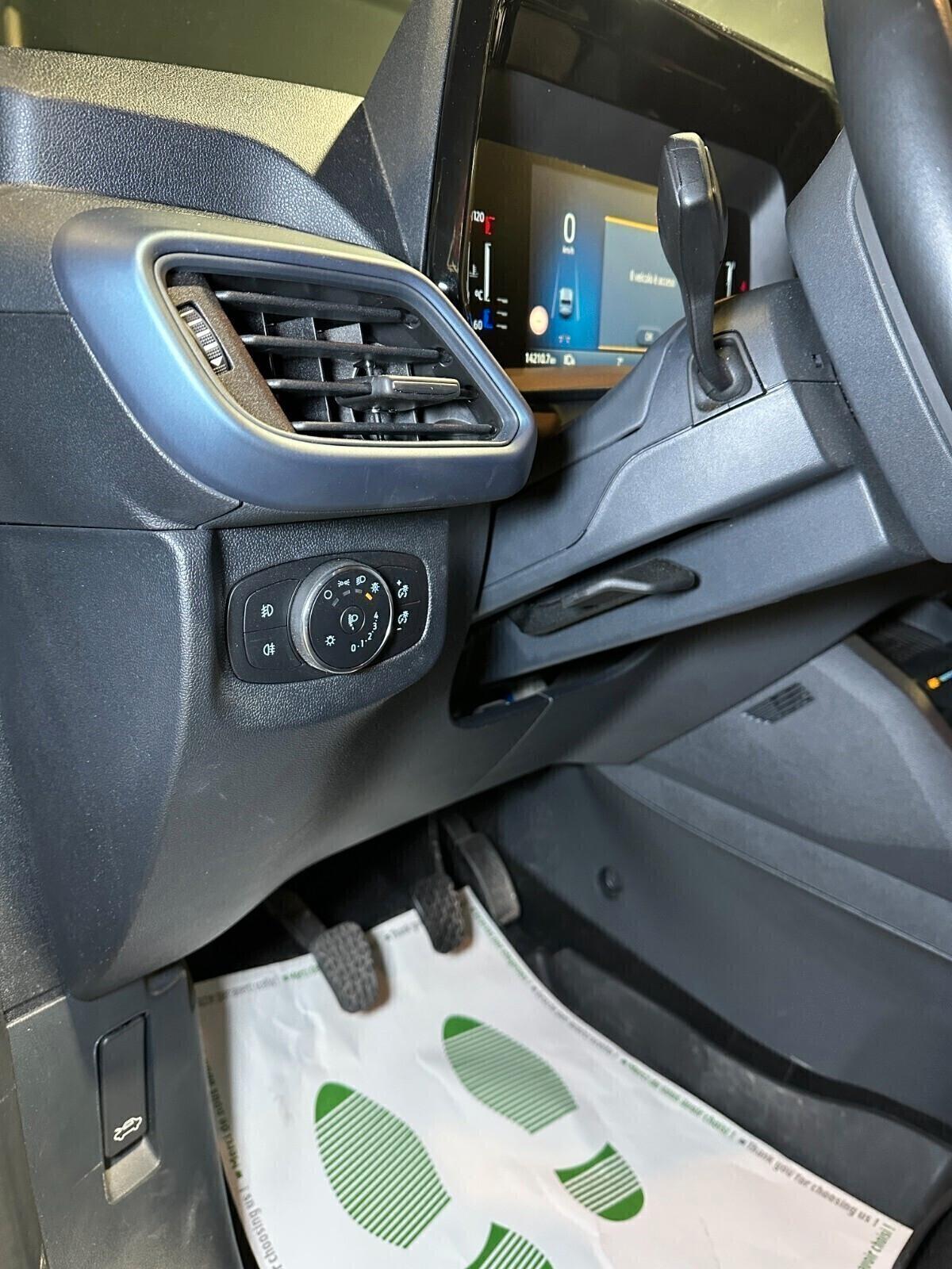 Ford Tourneo Courier 1.0 EcoBoost Active