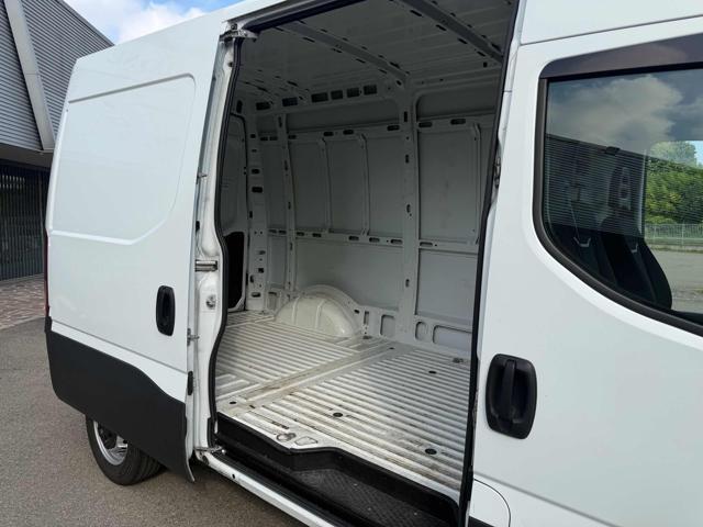 IVECO Daily 35S12V 2.3 HPT PLM-TA Furgone +IVA