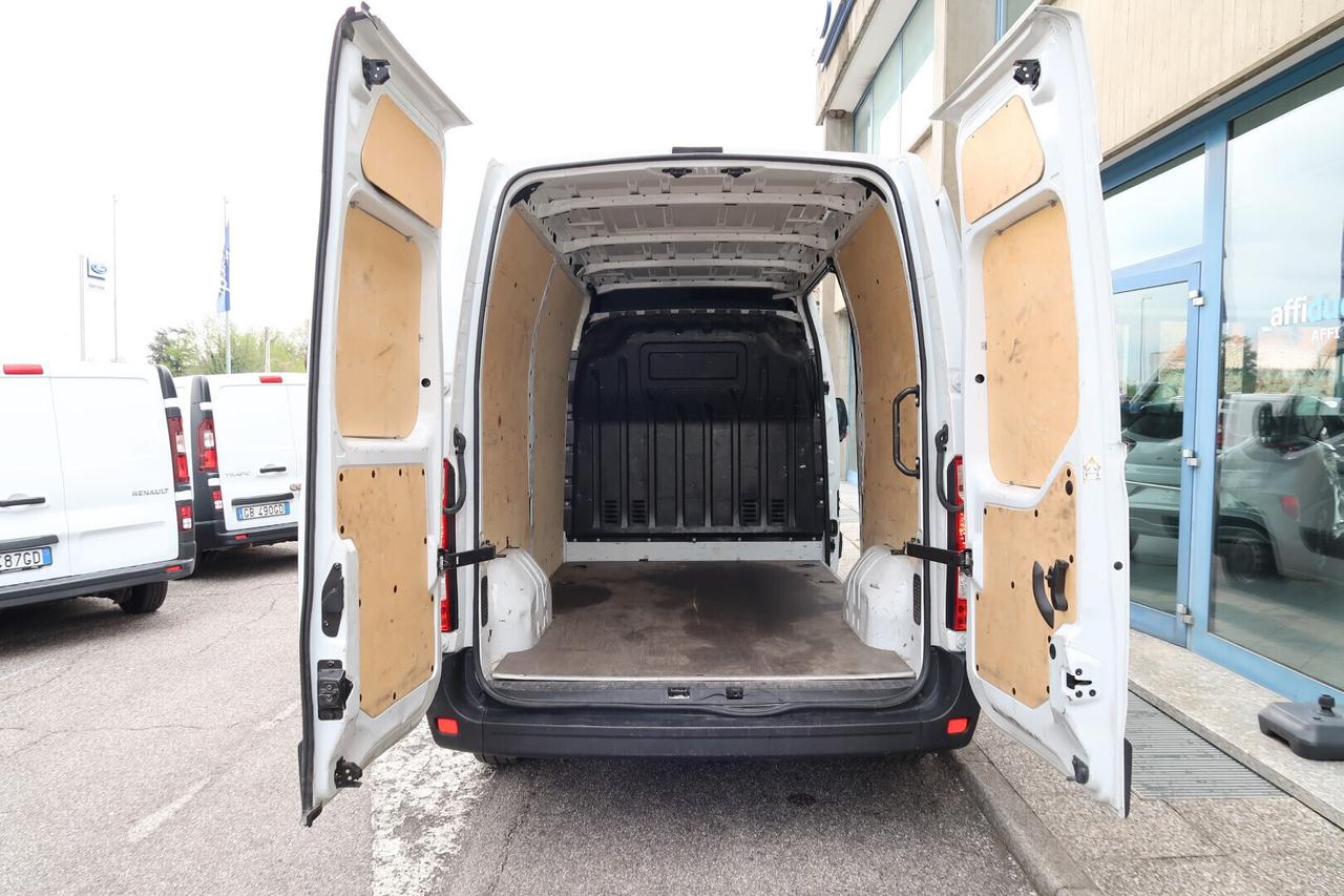 Renault Master 2.3 dCi TA L2 H2 VAN