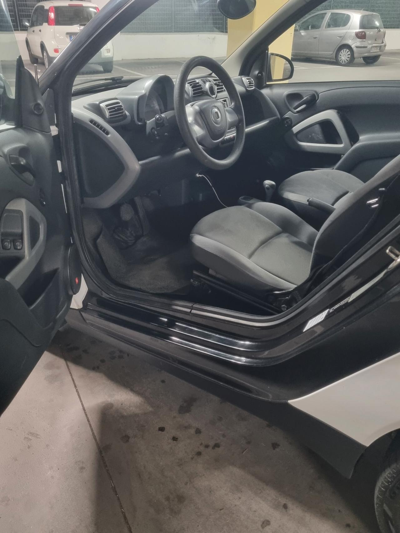 Smart ForTwo 1000 52 kW coupé pure