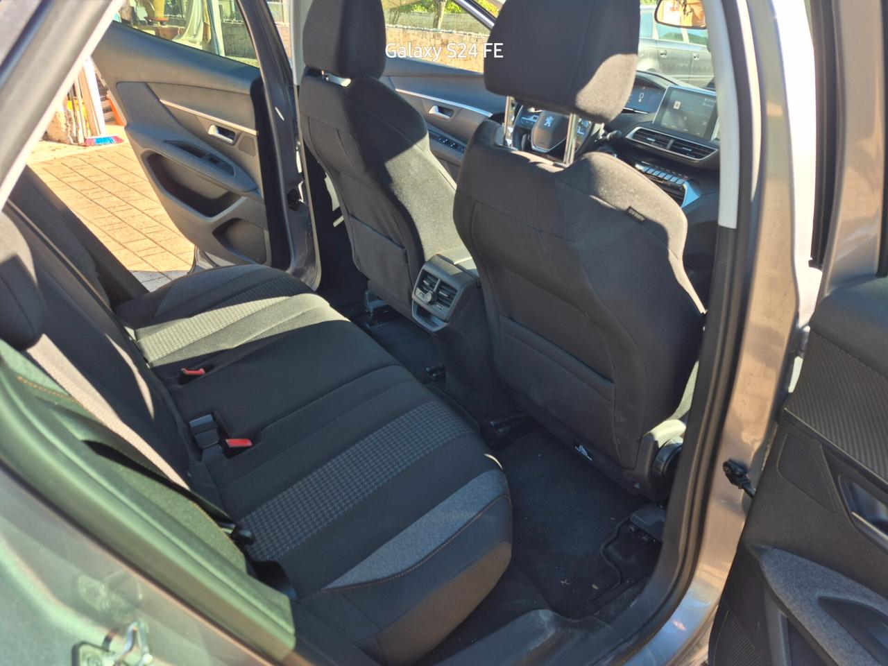 Peugeot 3008 BlueHDi 130 S&S EAT8 Allure