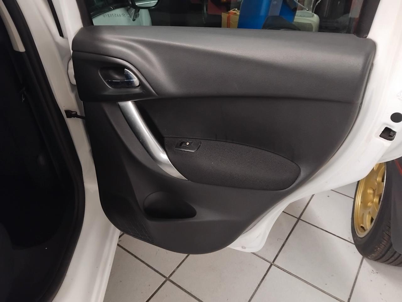 Citroen C3 1.4 HDi 70 Exclusive x neopatentati