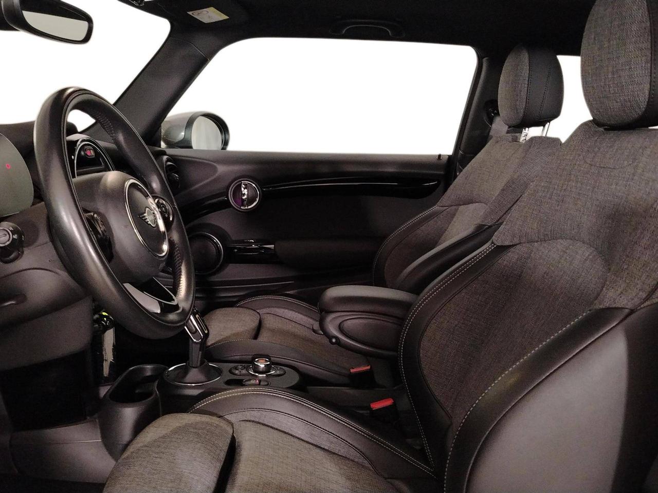 MINI Mini Cooper SE M