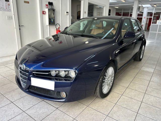 ALFA ROMEO 159 1.9 JTDm 16V Sportwagon Distinctive