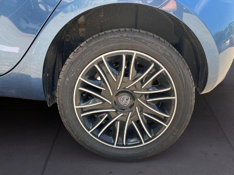 Lancia Ypsilon III 2021 1.0 firefly hybrid Gold s&s 70cv
