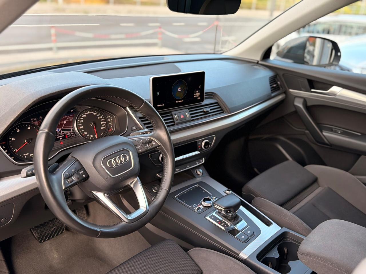 Audi Q5 2.0 TDI 190 CV quattro S tronic Business Sport