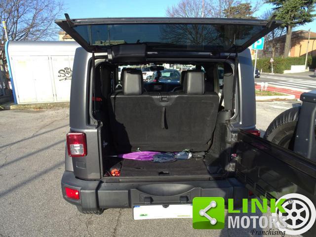 JEEP Wrangler 2.8 CRD DPF Sahara 4x4 automatic