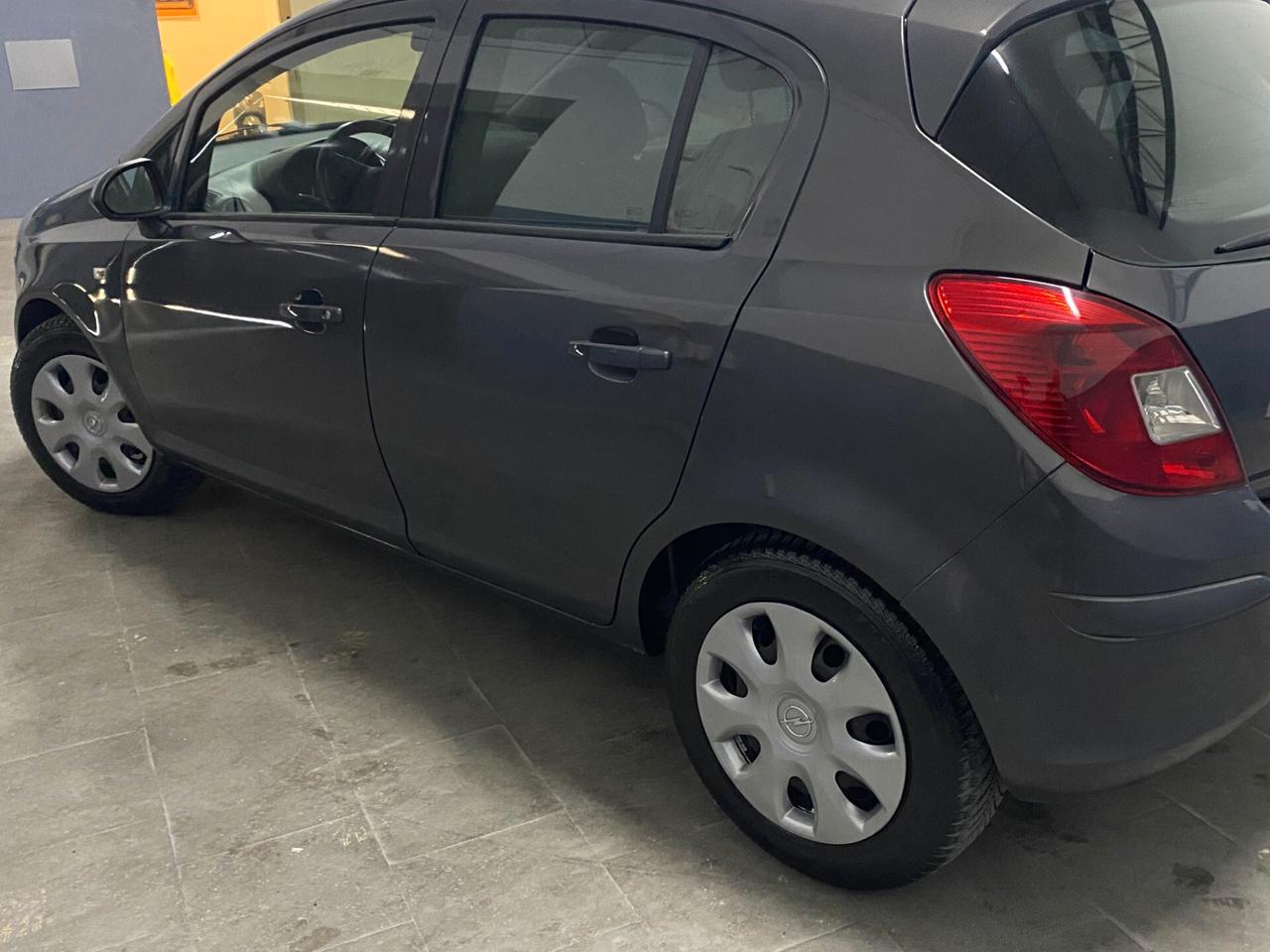 Opel Corsa 1.2 5 porte Edition