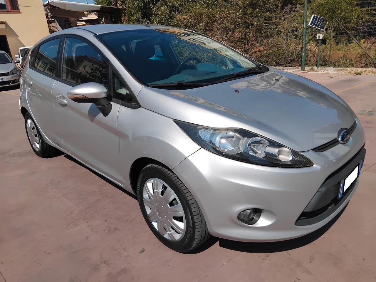 FORD FIESTA 1.6 TDCI UNICPROPRIETARIO GARANTITA 12 MESI