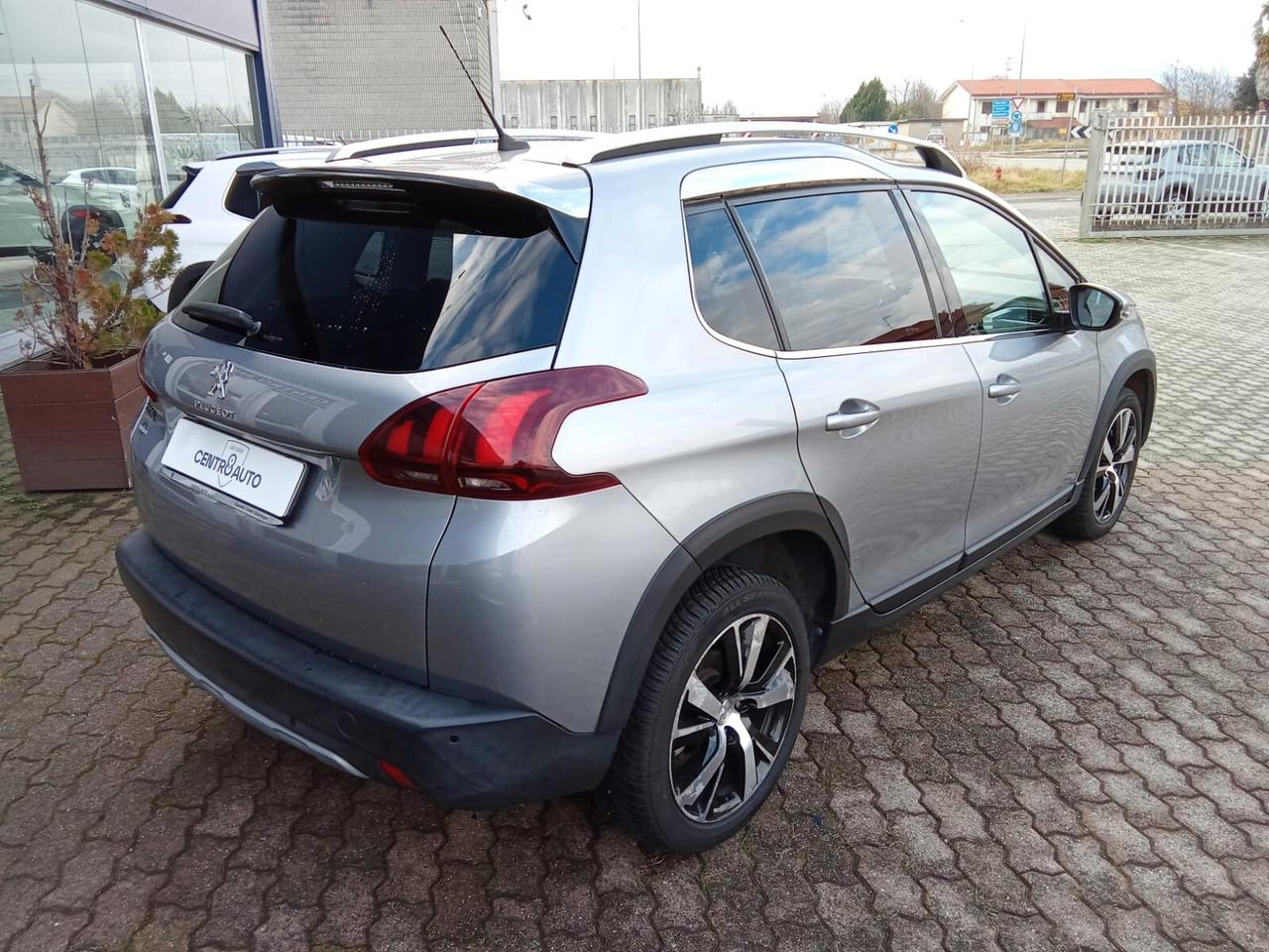Peugeot 2008 BlueHDi 120 EAT6 S&S Allure