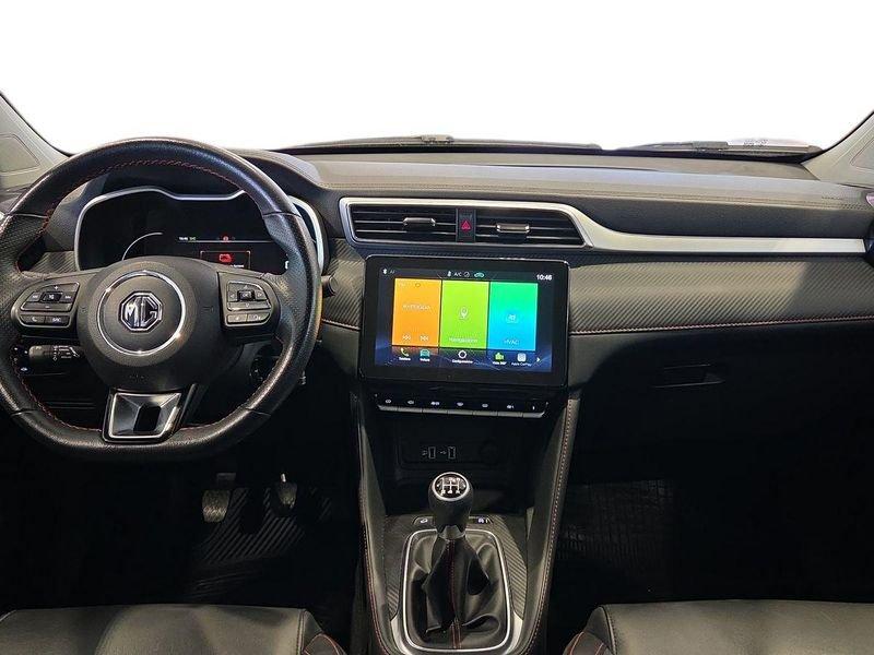 MG ZS Benzina MG ICE 1.5L MT LUX Dover White DARK interior