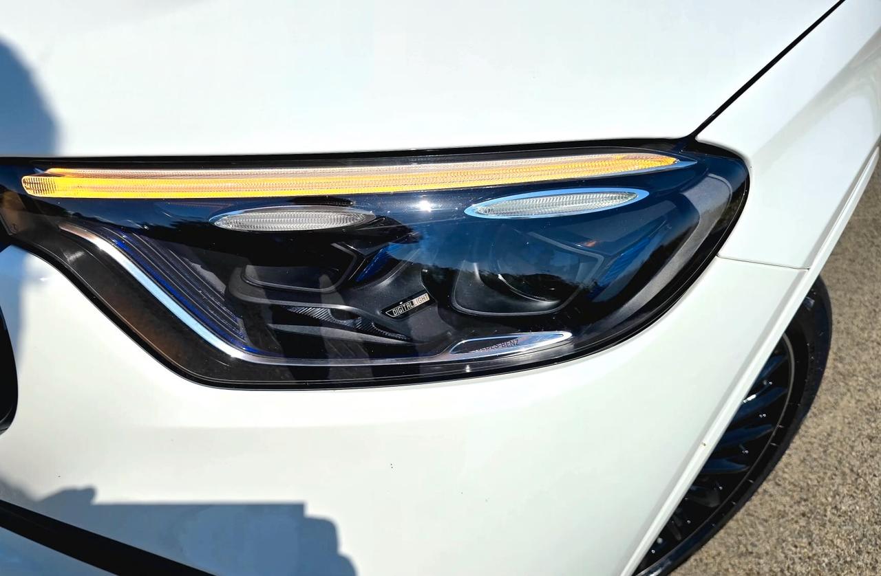 MB GLC 300d COUPE PREMIUM PLUS AMG MHEV 4MATIC