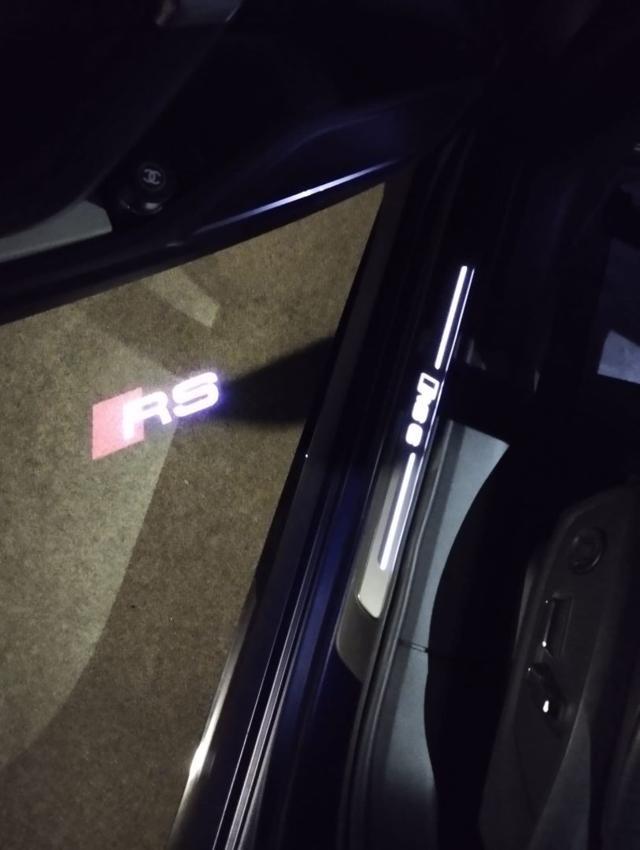 AUDI RS6 Avant 4.0 TFSI V8 quattro tiptronic Color esclusiv