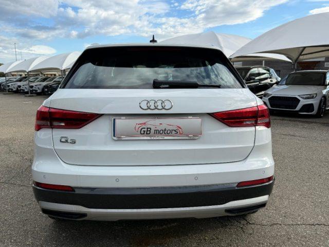 AUDI Q3 35 TDI S tronic Business Advanced NAVI - LED - 18