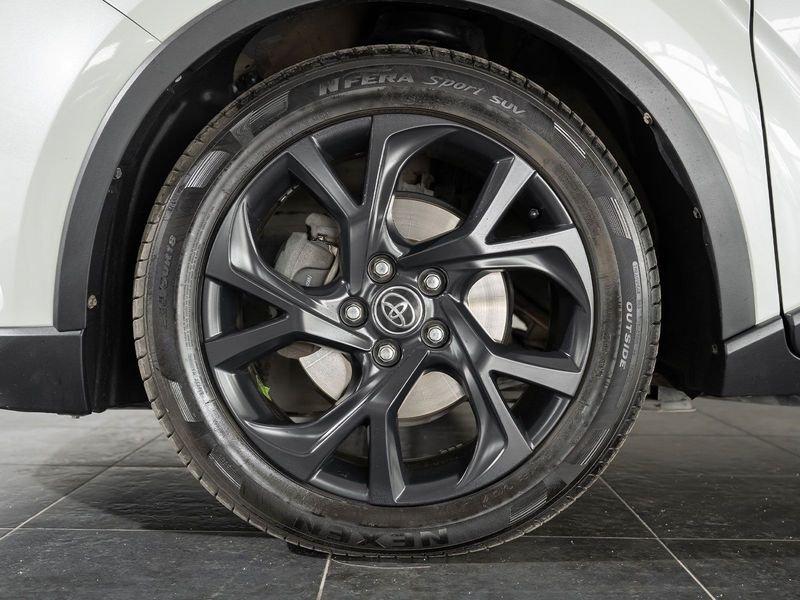 Toyota C-HR 1.8 Hybrid E-CVT Style
