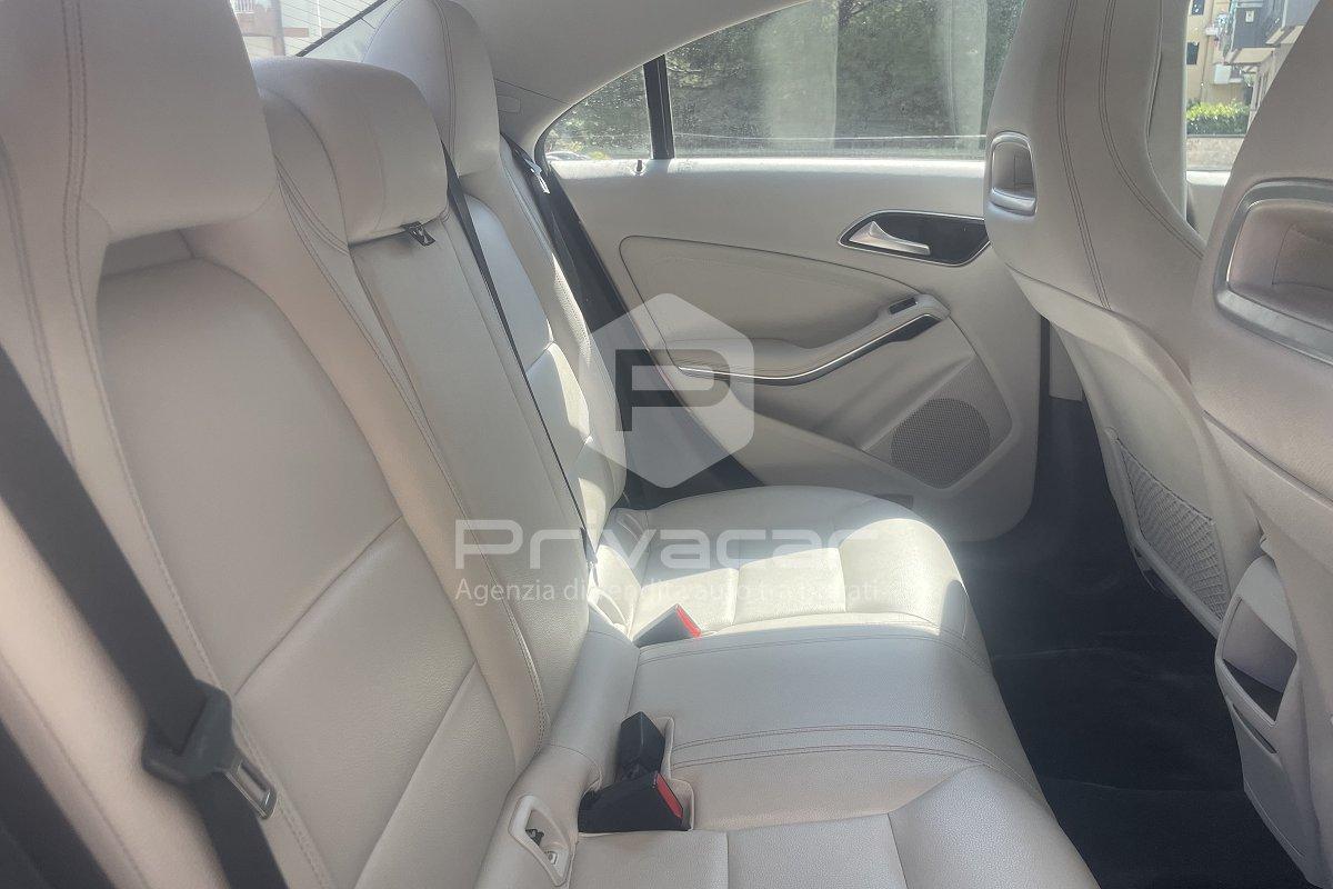 MERCEDES CLA 200 d Automatic Sport