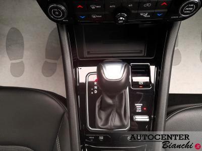 Jeep Compass 1.3 turbo t4 phev Business 4xe auto