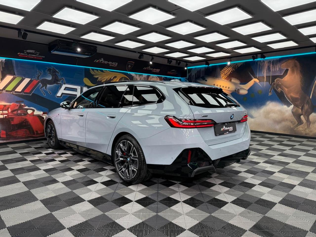 Bmw 530 530e xDRIVE TOURING MSPORT PRO (602)