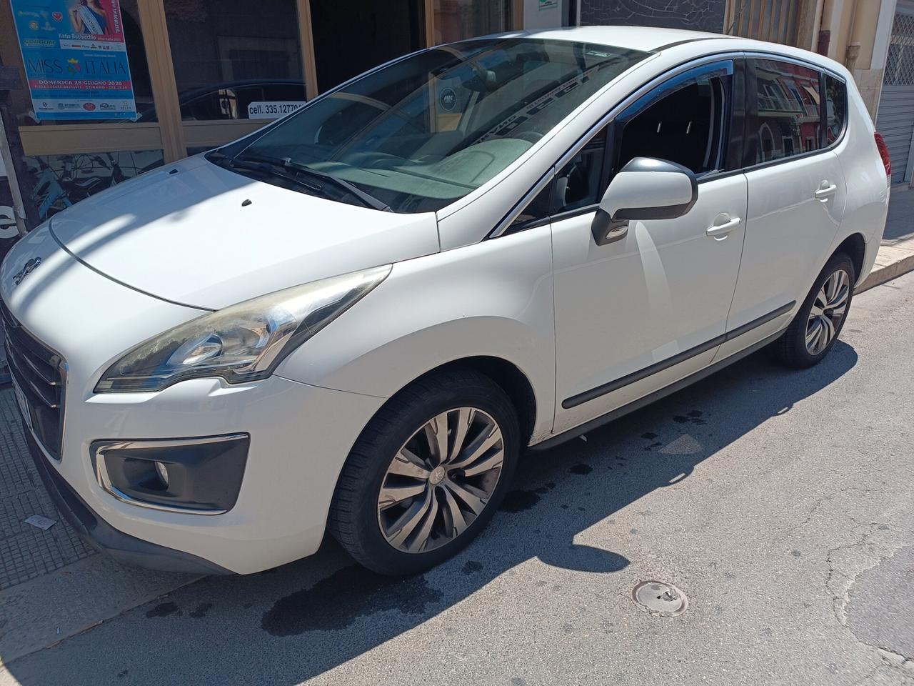 Peugeot 3008 1.6 e-HDi 115CV CAMBIO AUTOMATICO FULL
