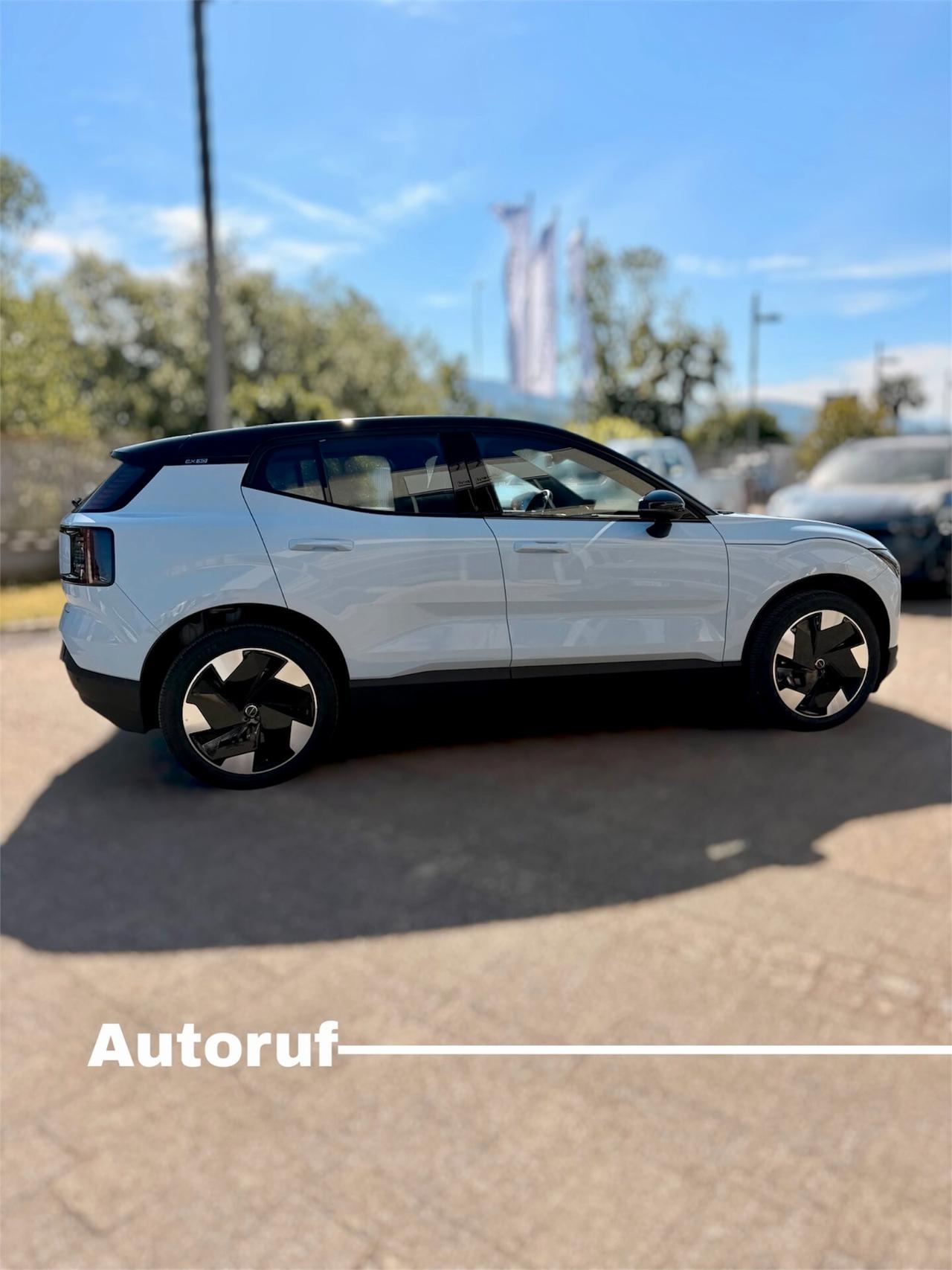 Volvo EX30 PLUS LONG RANGE ELECTRIC 475km