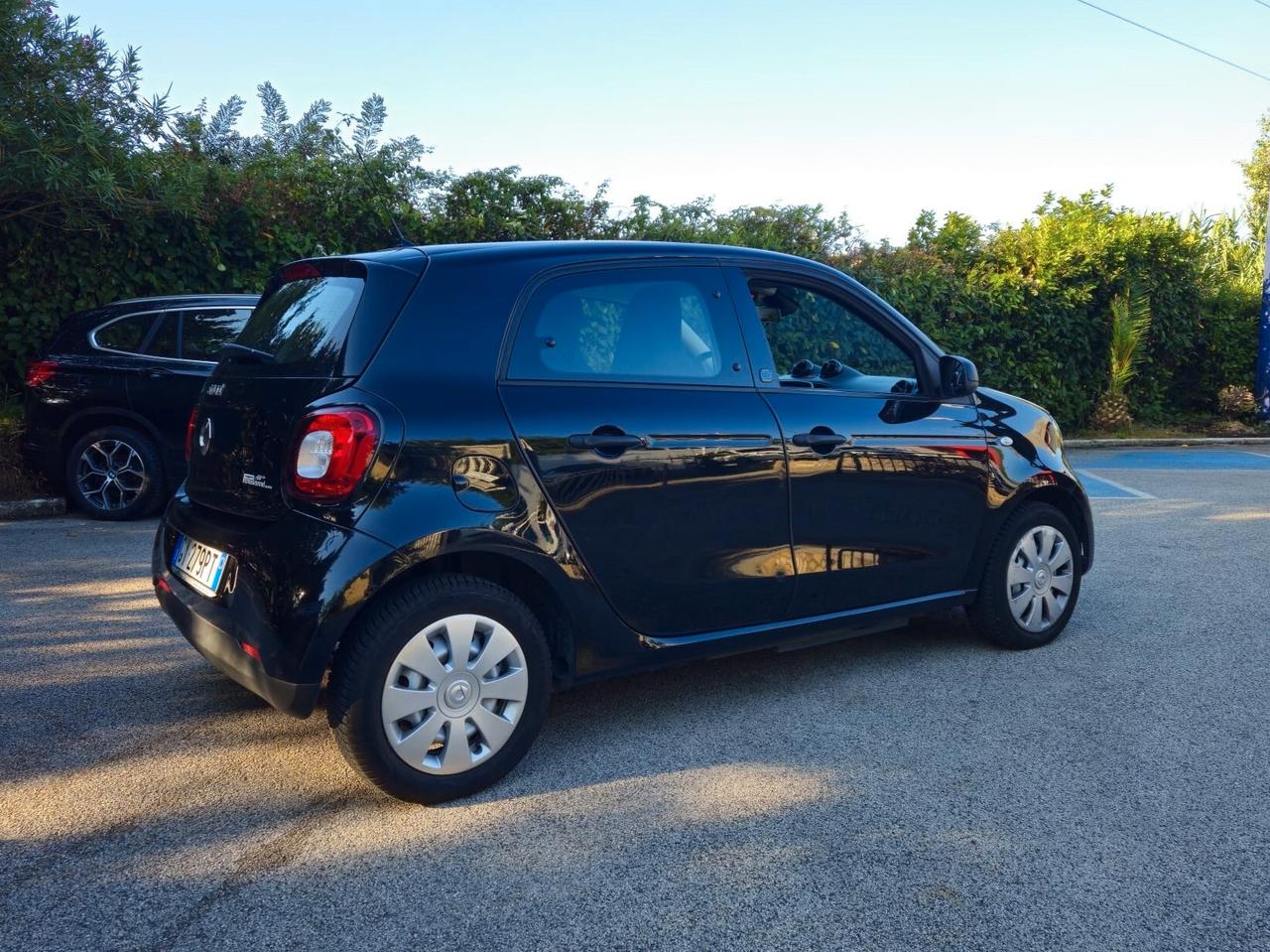 Smart ForFour EQ Pure