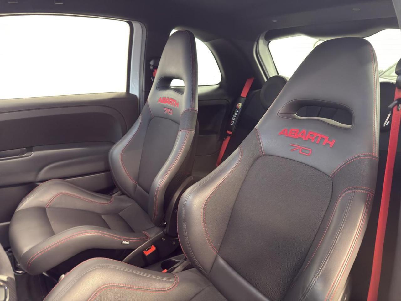 Abarth 595 1.4 Turbo T-Jet 180 CV Esseesse