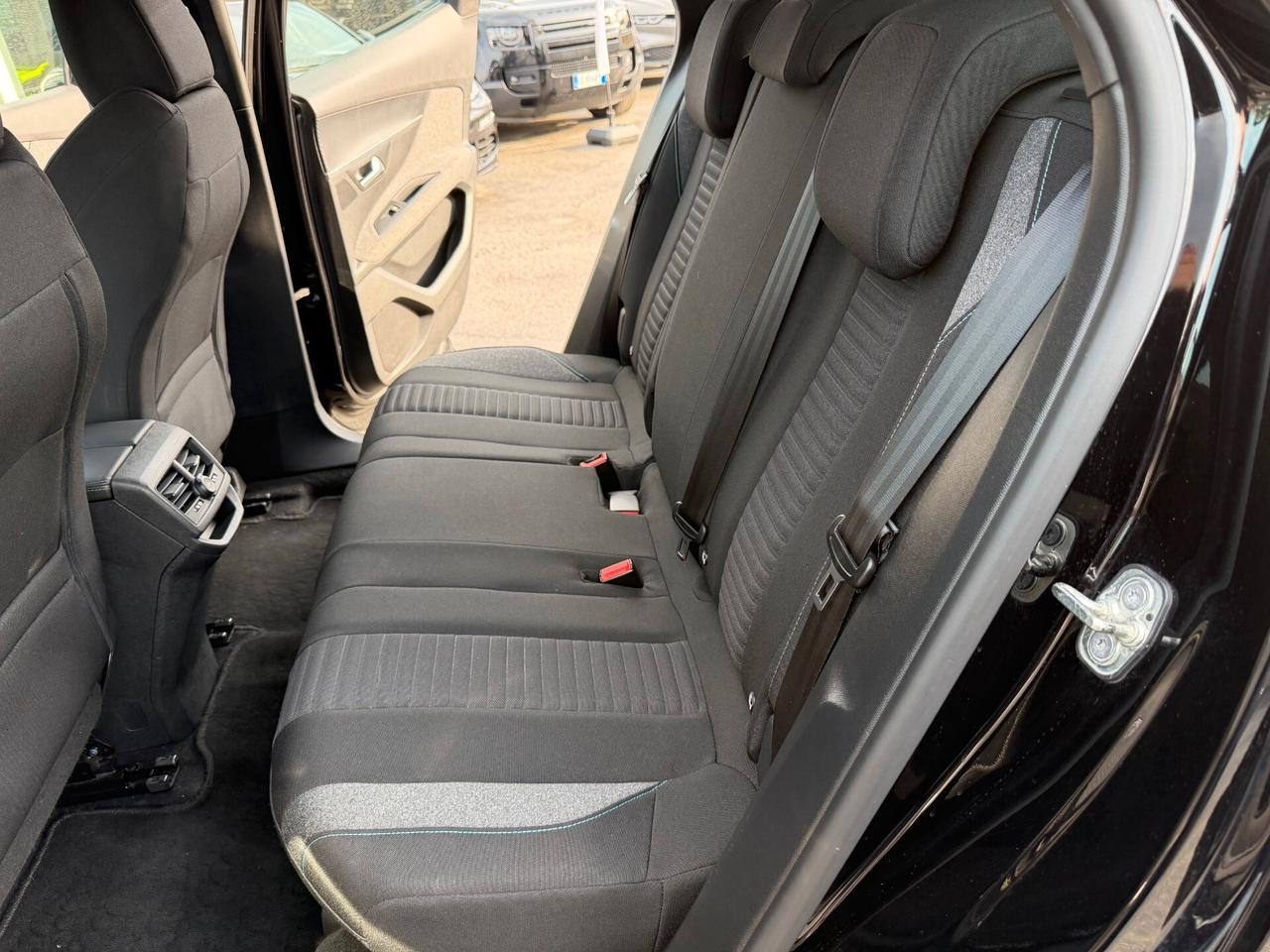 Peugeot 3008 BlueHDi 130 S&S EAT8 /BELLISSIMA/CAMERA/ANDROID