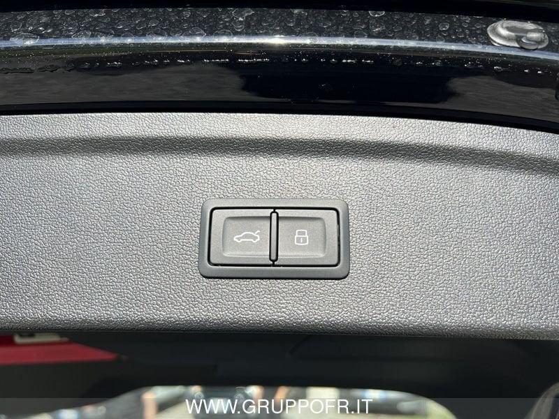 Audi A3 4ª serie SPB 35 TFSI S tronic S line edition