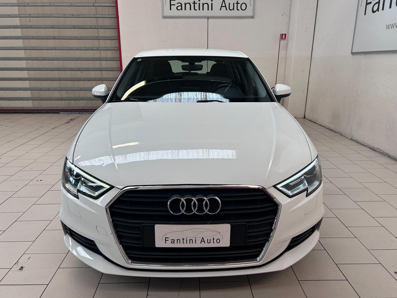 Audi A3 sportback 1.6 TDI 116cv S tronic SOLO PER COMMERCIANTI