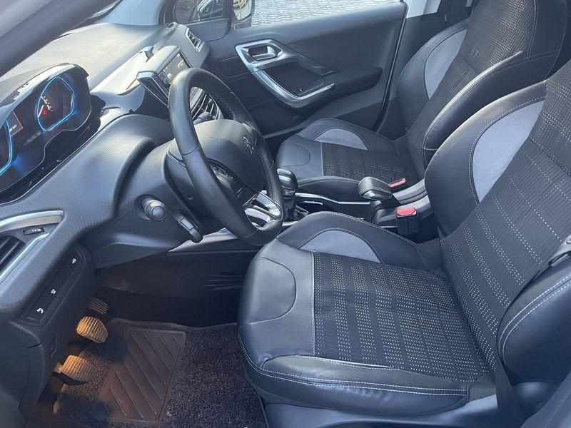 Peugeot 2008 2008 1.6 e-hdi 8v Allure NAVI+CLIMA AUTO+PACK LUCI