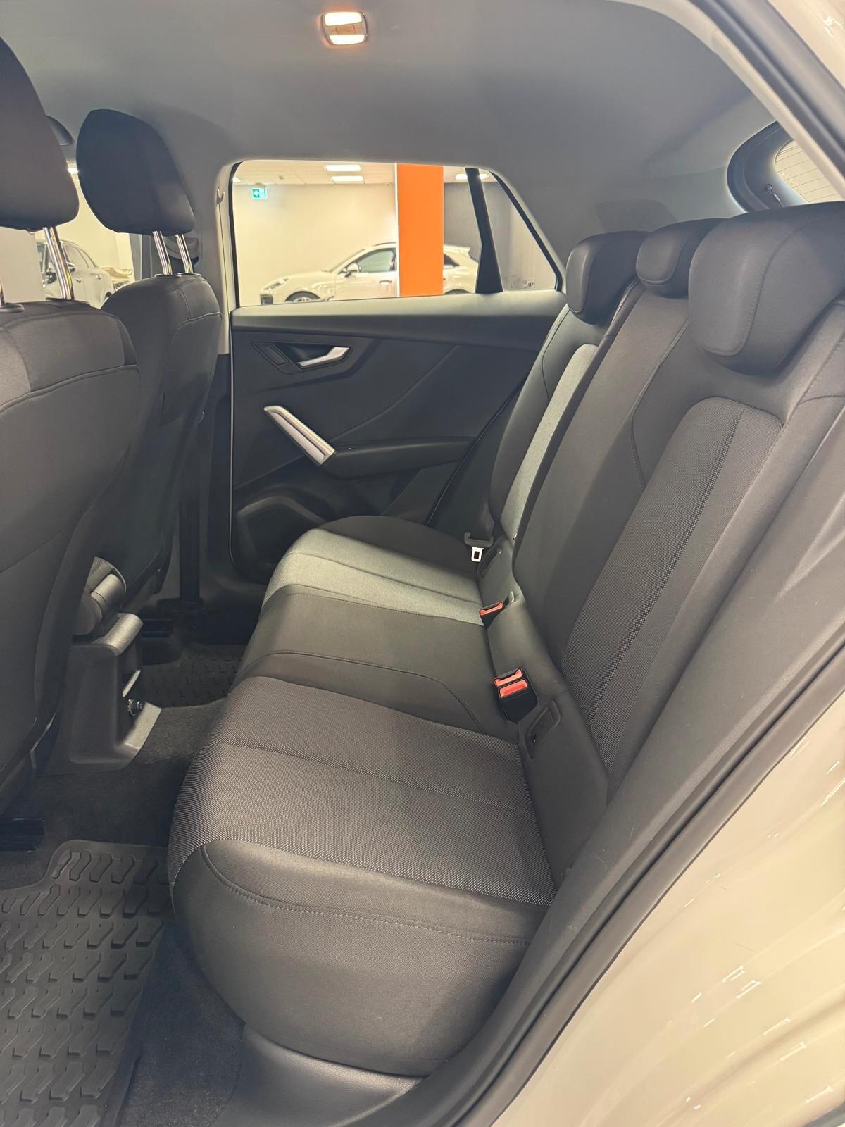 Audi Q2 30 TDI S tronic Business Plus