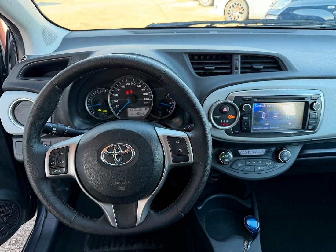 Toyota Yaris 1.5 Hybrid 5 porte Lounge