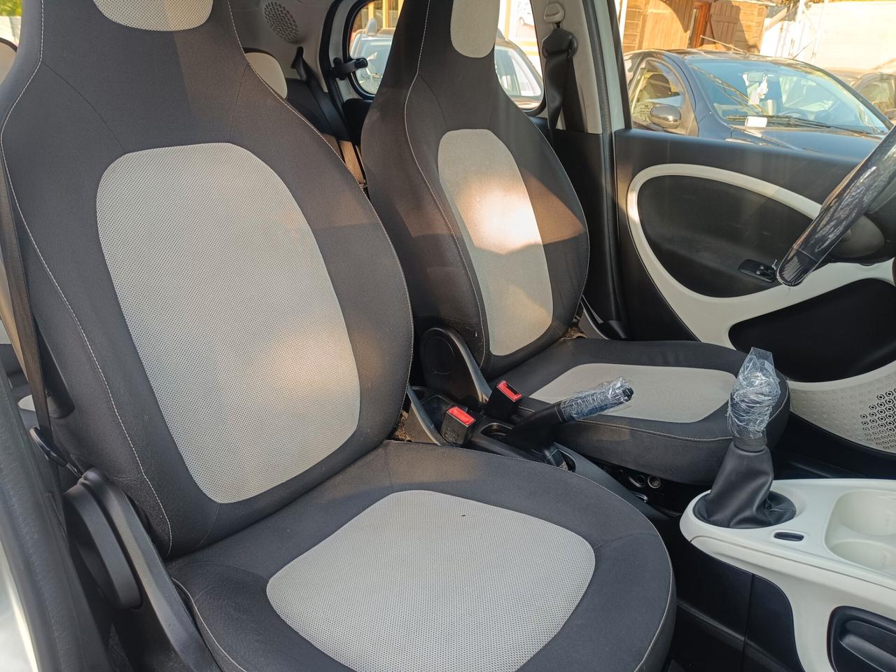 Smart ForFour 70 1.0 Youngster