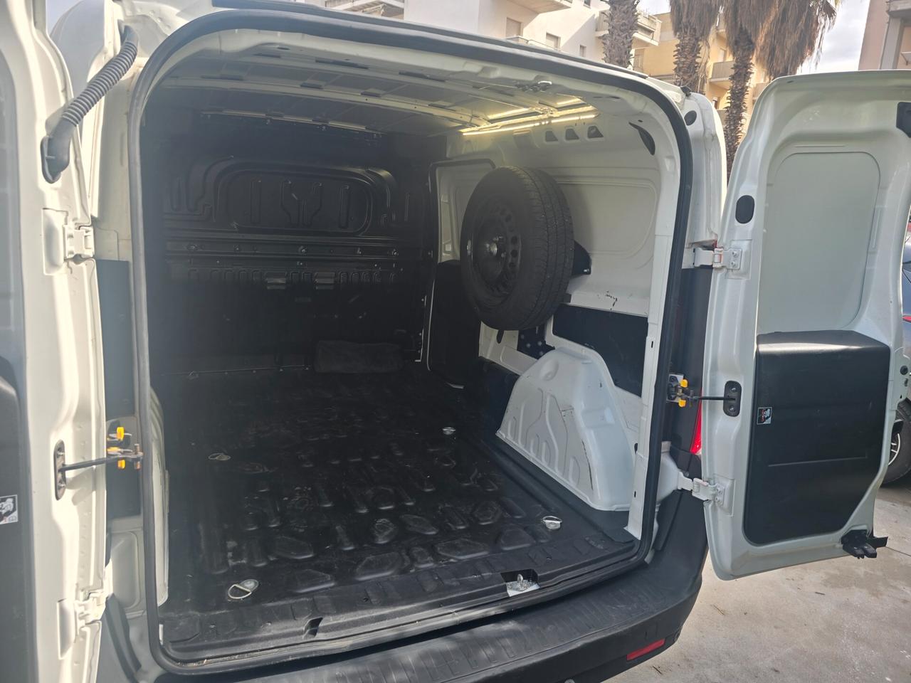Fiat Doblo Doblò 1.4 3 POSTI 65.000KM