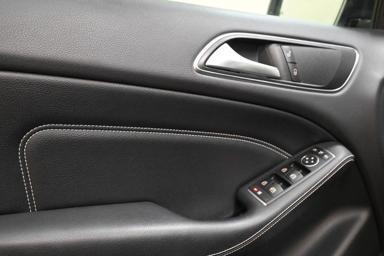 MERCEDES Classe B (T246/242) B 180 d Sport