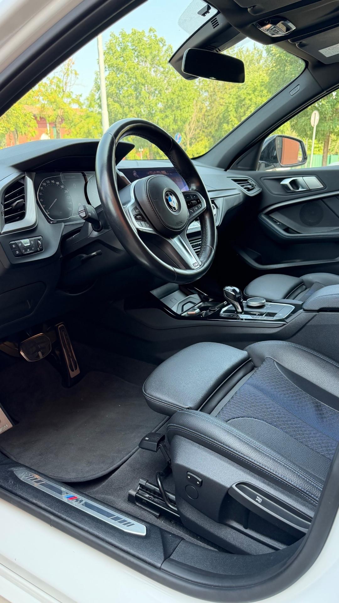 Bmw 116d 5p. Msport