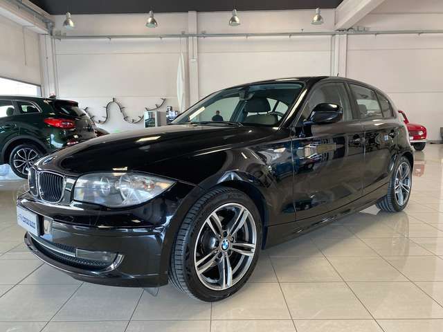 BMW 118 d 2.0 143CV 5 porte Attiva CAMBIO AUTOMATICO