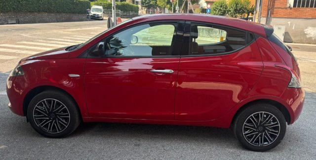 LANCIA Ypsilon 1.0 FireFly 5 porte S&S Hybrid Silver Plus 5 POSTI