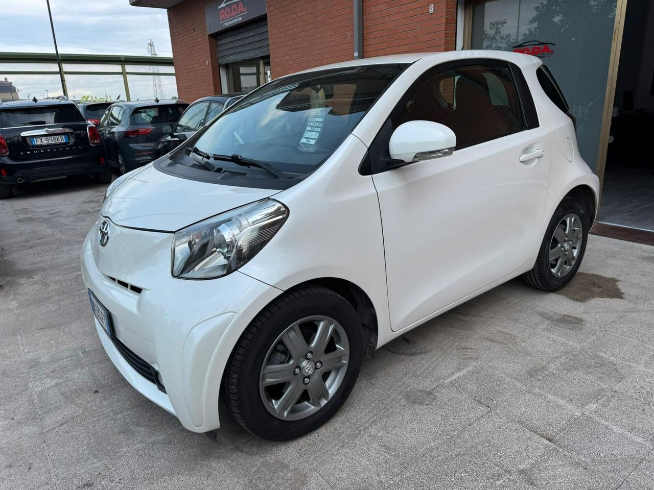 Toyota iQ 1.0 Sol