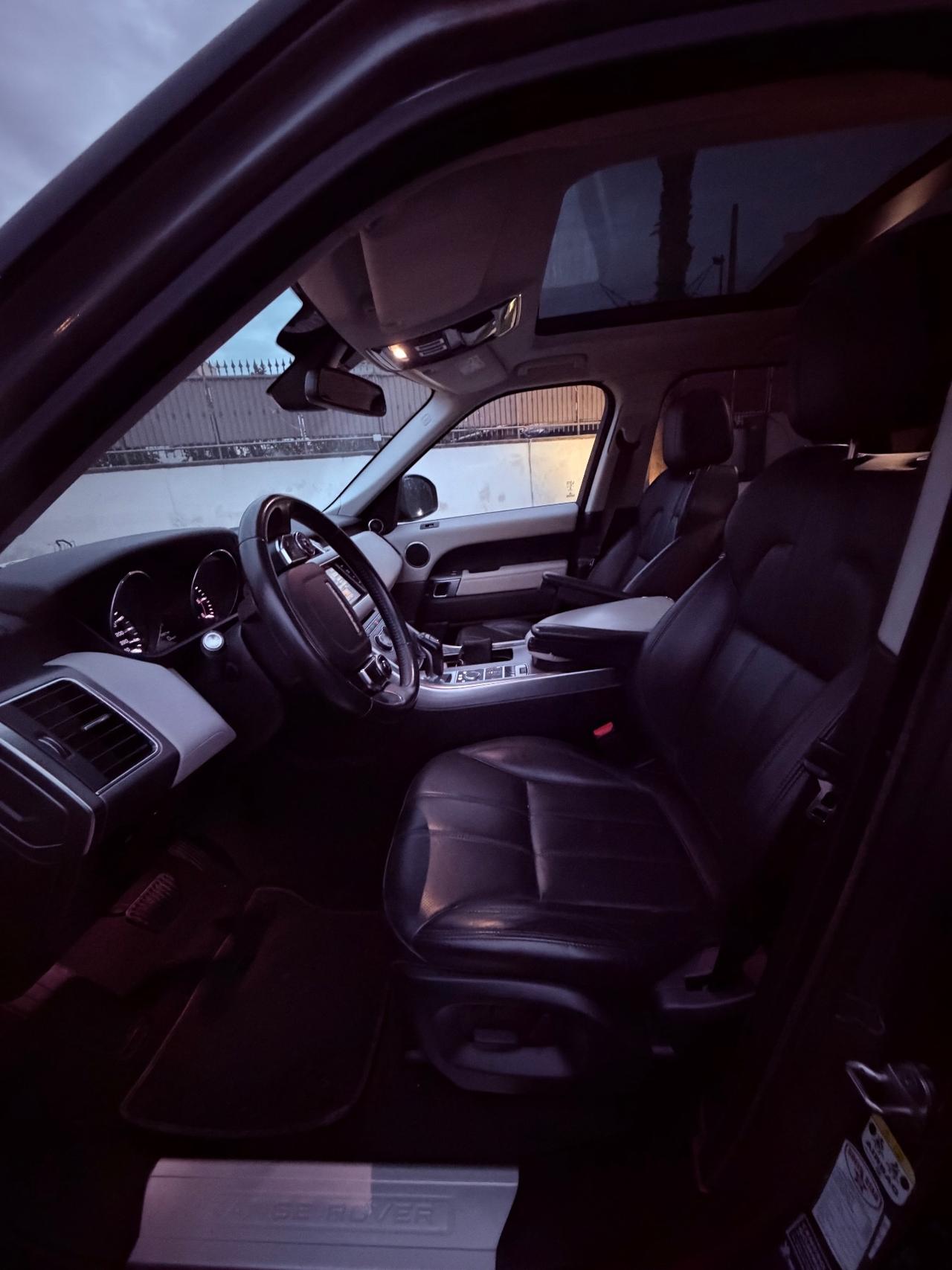 Land Rover Range Sport 3.0 TDV6 HSE Dynamic Tetto Pelle Navi