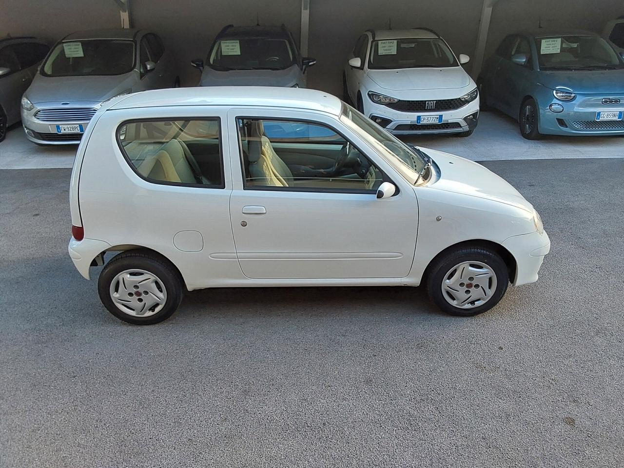 Fiat 600 1.1 Active