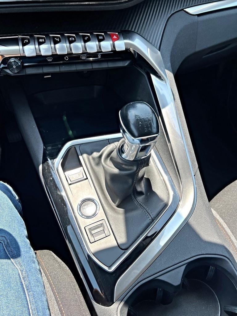Peugeot 3008 1.5 BlueHDi 130 2021