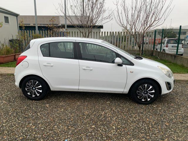 OPEL Corsa 1.2 5 porte COSMO